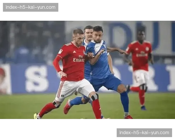 即时：不莱梅对阵达姆施塔特，客队后卫自摆乌龙