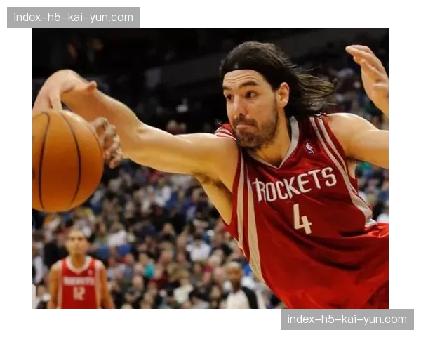 特写:更衣室里的定心丸——揭秘王牌队老将后卫悉尼·科尔西的领导角色 特写:更衣室里的定心丸——揭秘王牌队老将后卫悉尼·科尔西的领导角色